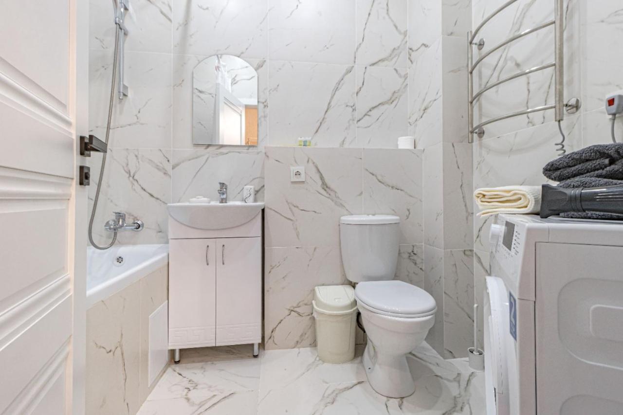 Alpamys Apartment Taldykol Bagian luar foto